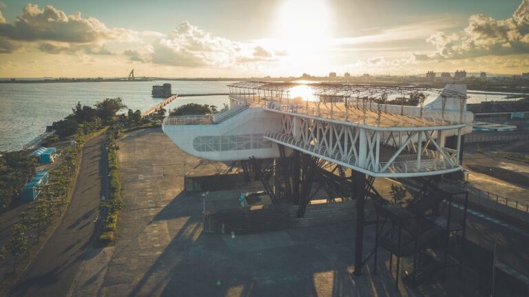 大鵬灣遊憩區玩樂指南:享受東港的海天一色