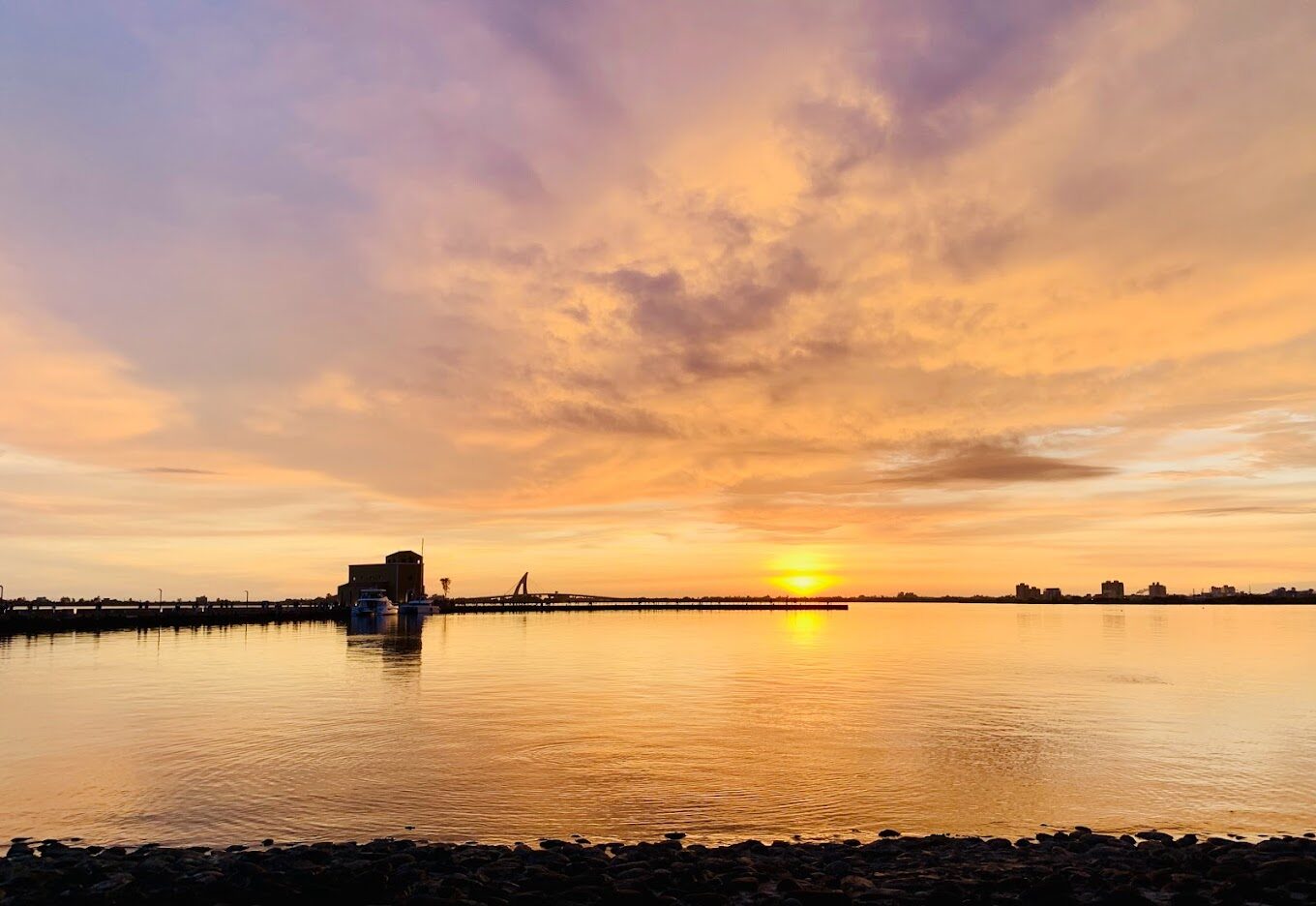 大鵬灣遊憩區玩樂指南：享受東港的海天一色