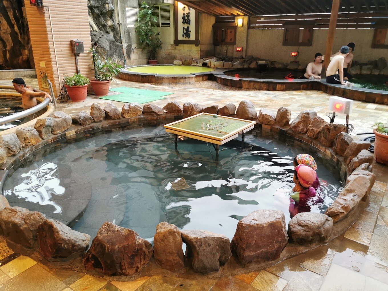 2025台灣溫泉推薦：泡湯勝地絕對不能錯過