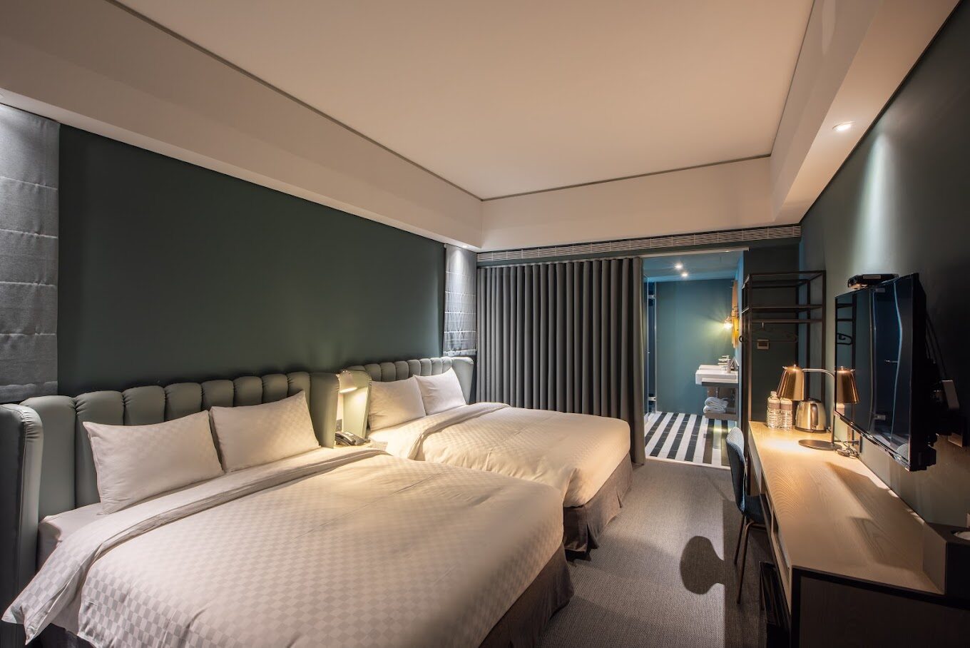 2025台中住宿推薦｜避開坑，找到最適合你的住宿地點