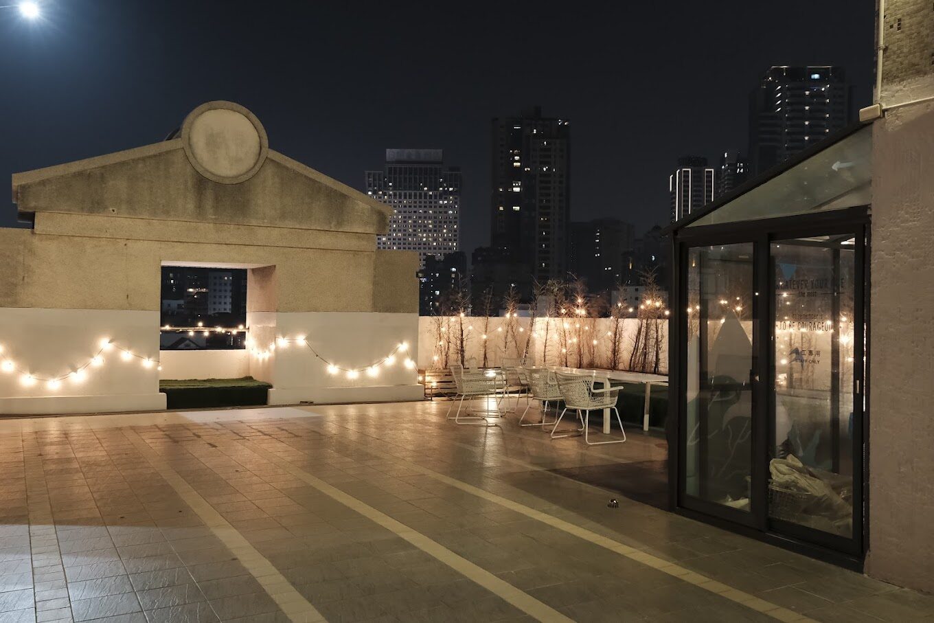 2025台中住宿推薦｜避開坑，找到最適合你的住宿地點