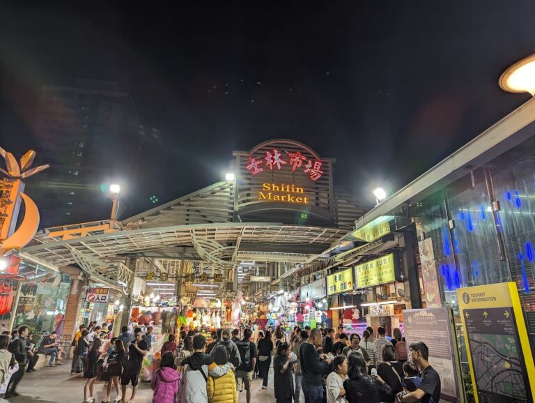 士林夜市必吃美食清單｜避開這觀光陷阱！