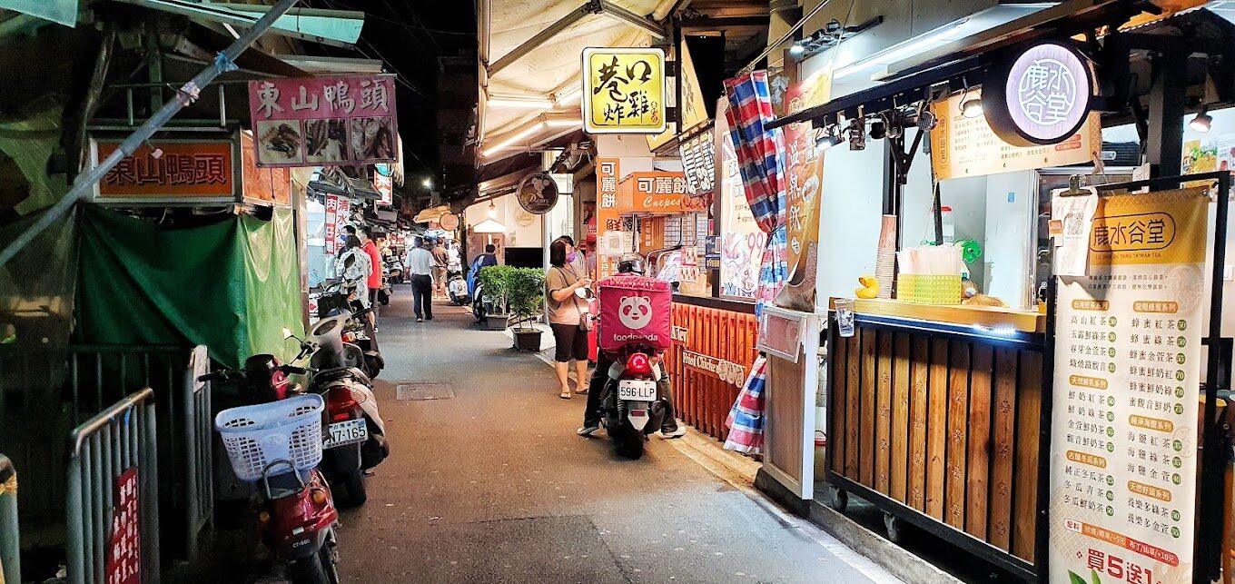 2025台中景點攻略｜必訪的隱藏景點與美食推薦