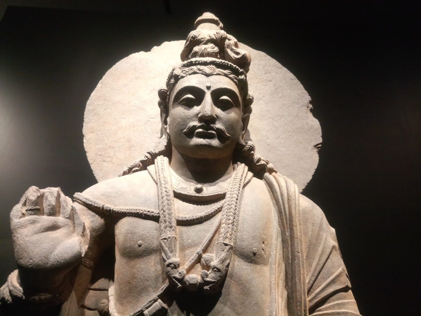 故宮南院旅遊攻略｜2025年必逛景點與附近美食推薦