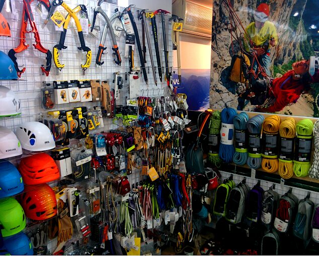 谷關七雄徒步探險指南：2025年度必備攻略與安全提醒！