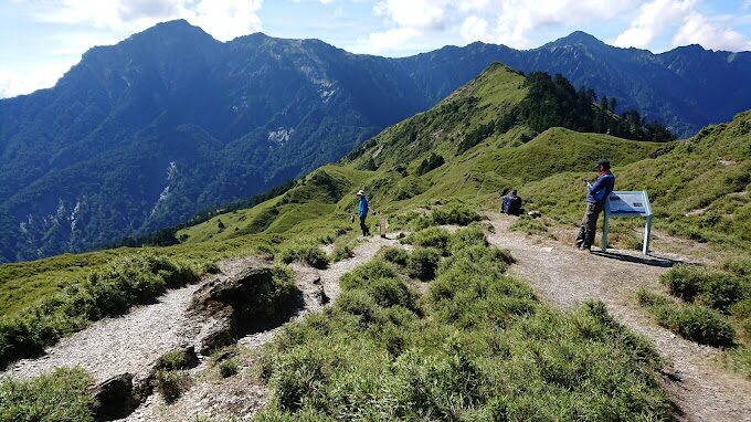 小奇萊步道的自然生態與高山景觀