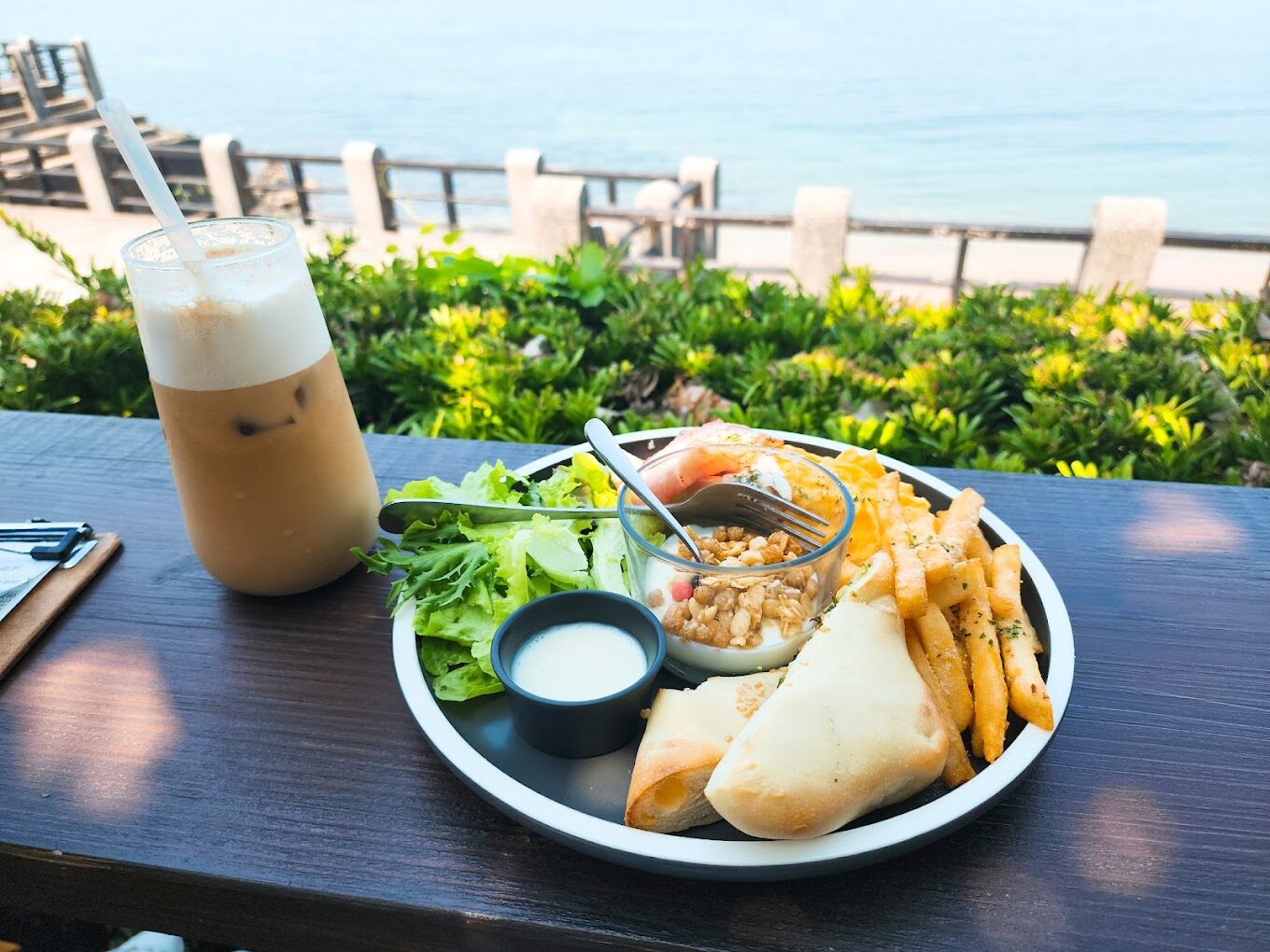 芝蘭公園必遊景點:不容錯過的自然美景與在地美食推薦