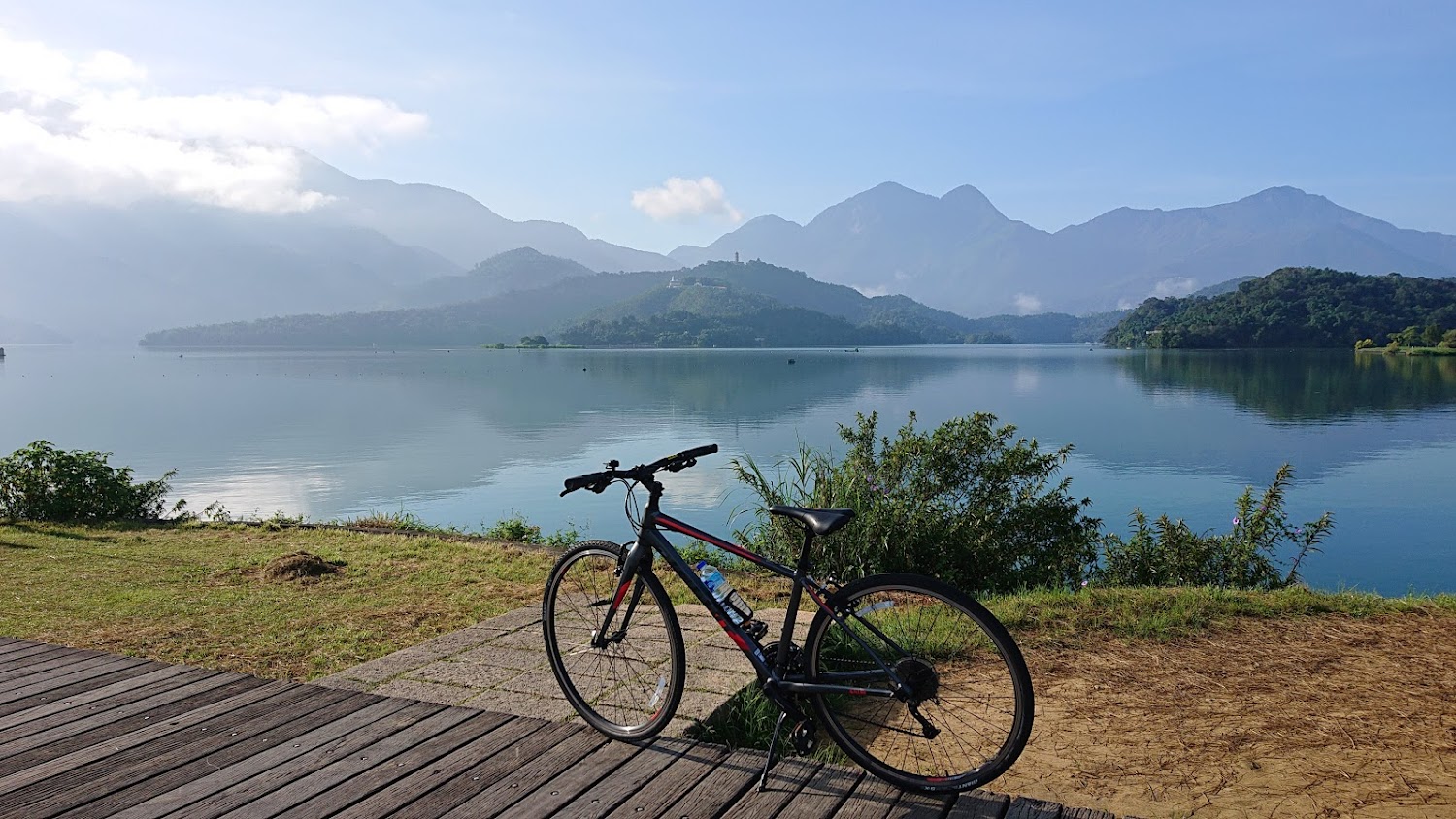 探索日月潭：2025年必訪的絕美景點及活動推介