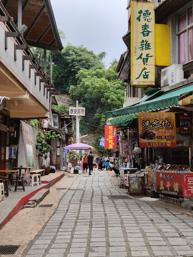 泰安櫻花季：5個必去景點與美食推薦｜泰安老街