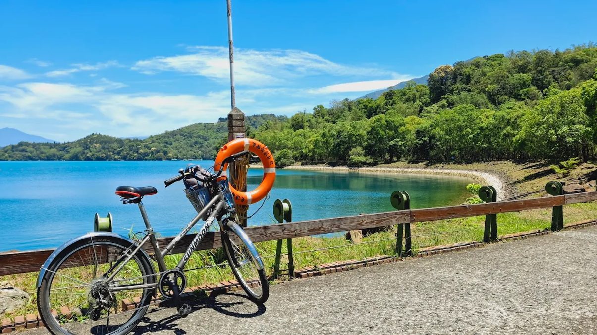 南投景點必訪|月牙灣、能高瀑布等熱門觀光地點全攻略