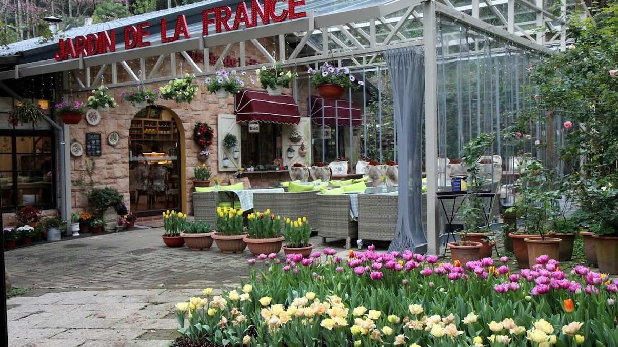 南法玫瑰園的完美饗宴：歐風料理與咖啡美食的最佳體驗