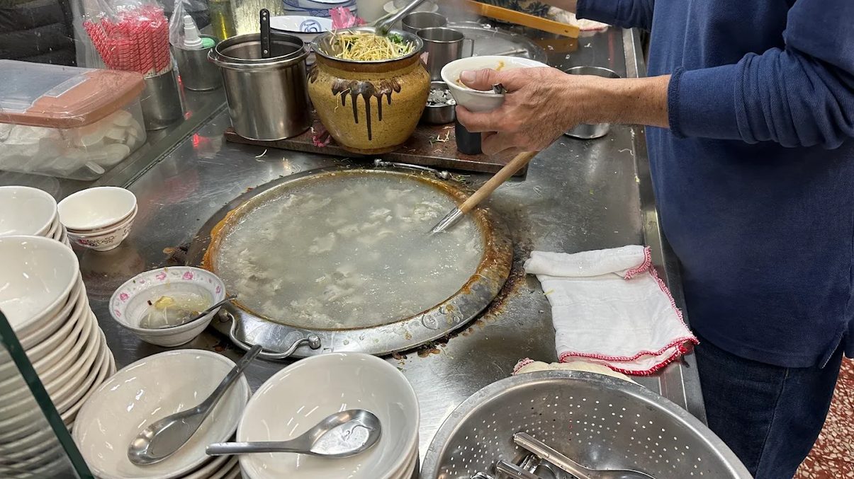 台南美食:阿鳳浮水虱目魚羹