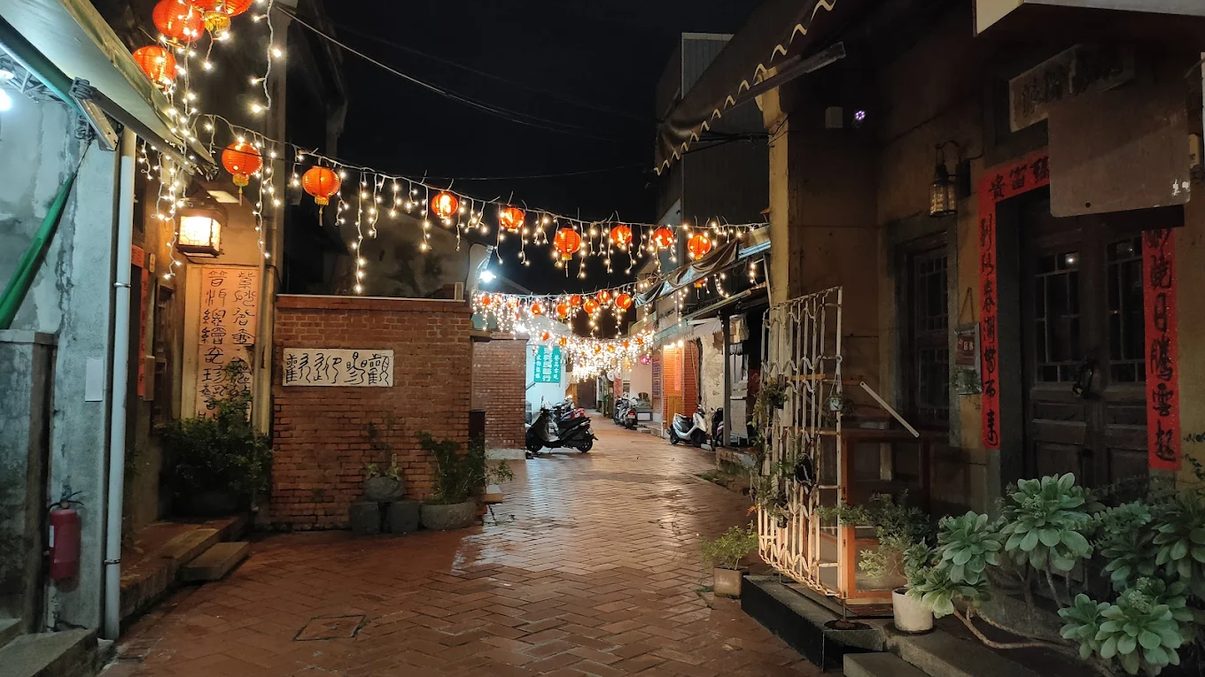 鹿港老街的美食與觀光指南：最佳景點和必吃小吃