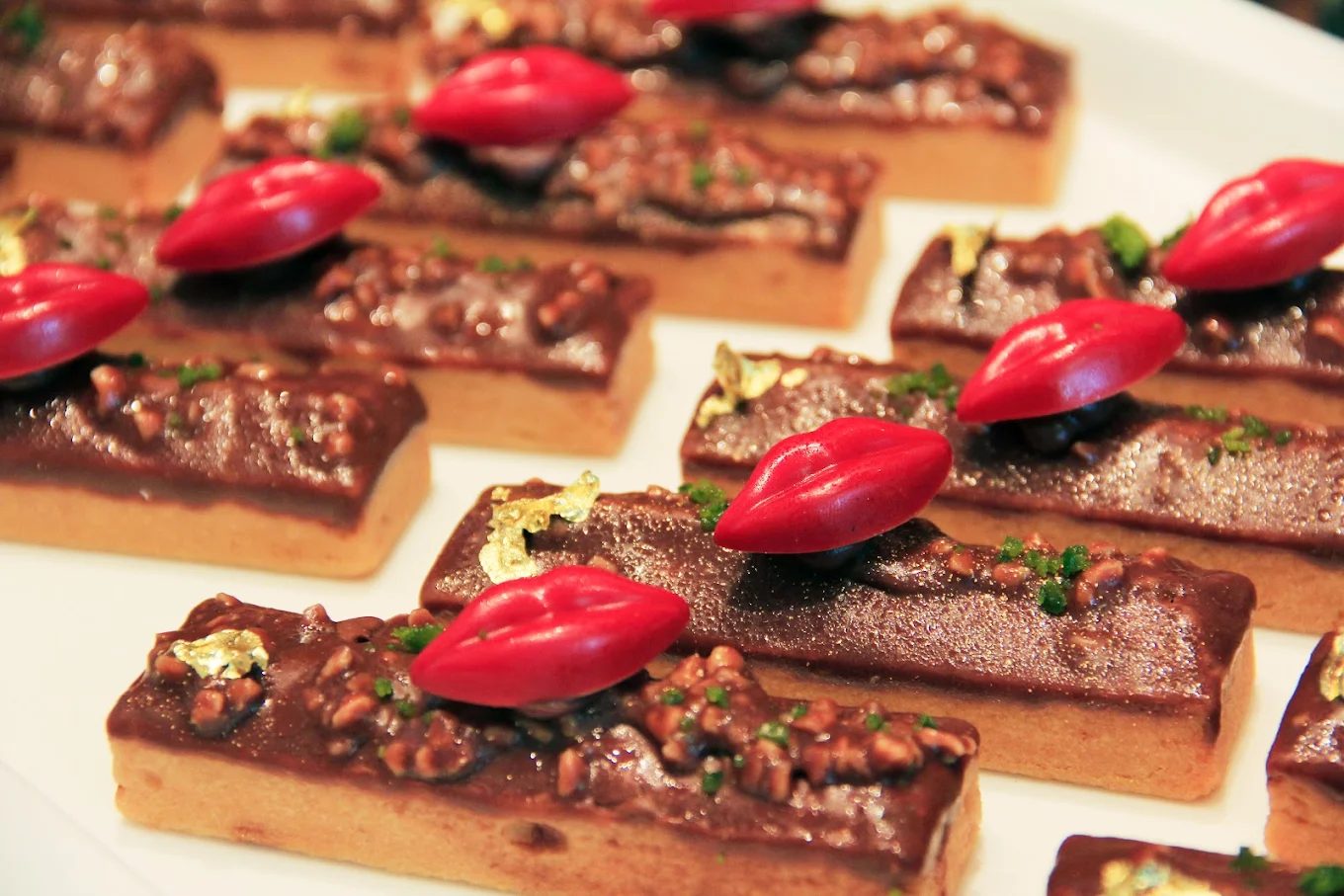 探索台灣日月潭的隱藏寶石：最佳景點、餐廳與活動推薦