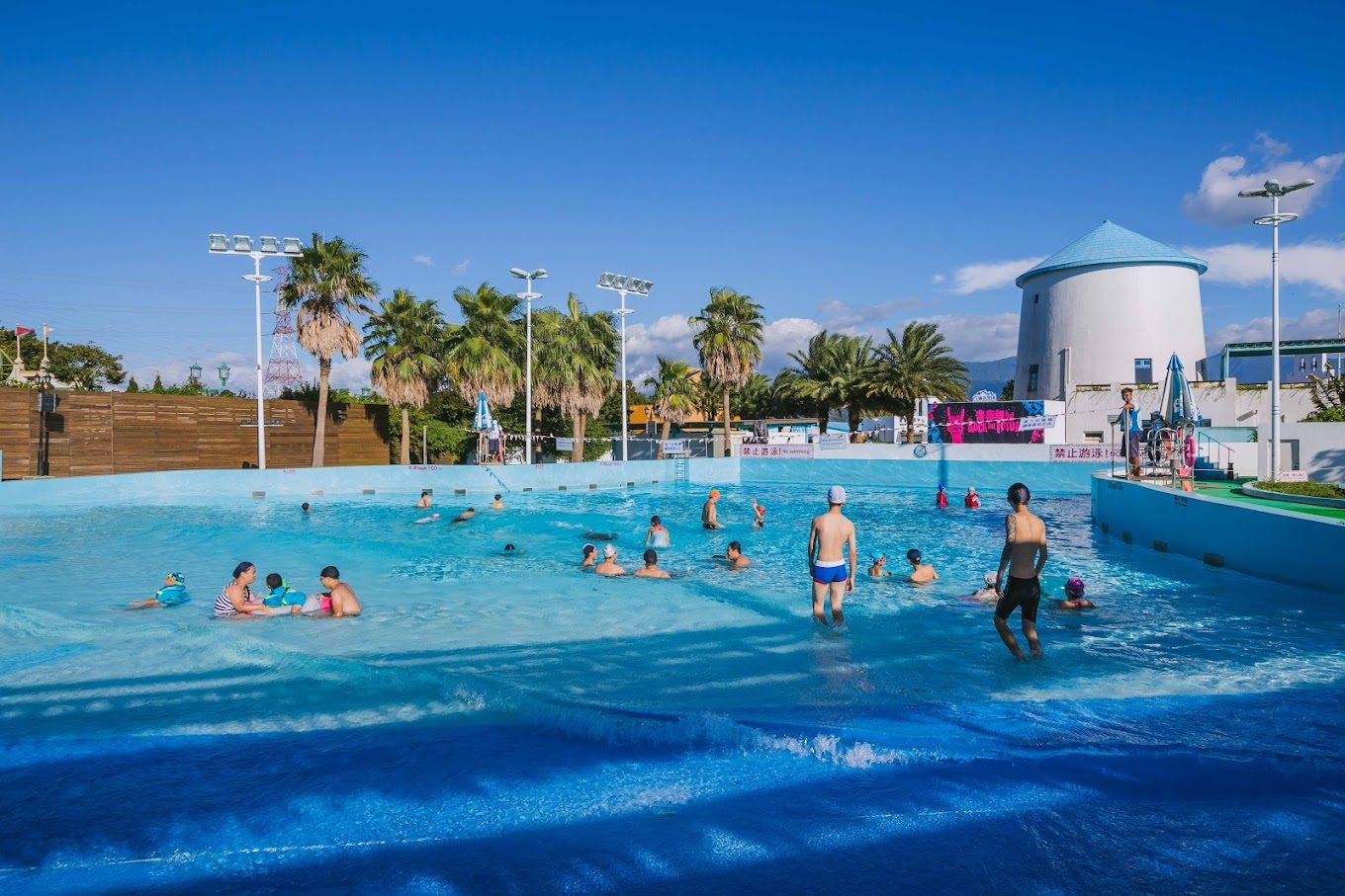 六福村水樂園：預訂你的夏天，家庭一起玩樂的理想選擇