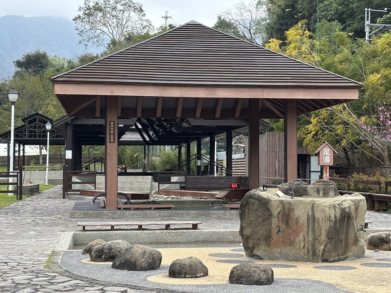 寶來溫泉：完美放鬆的天然療癒之地