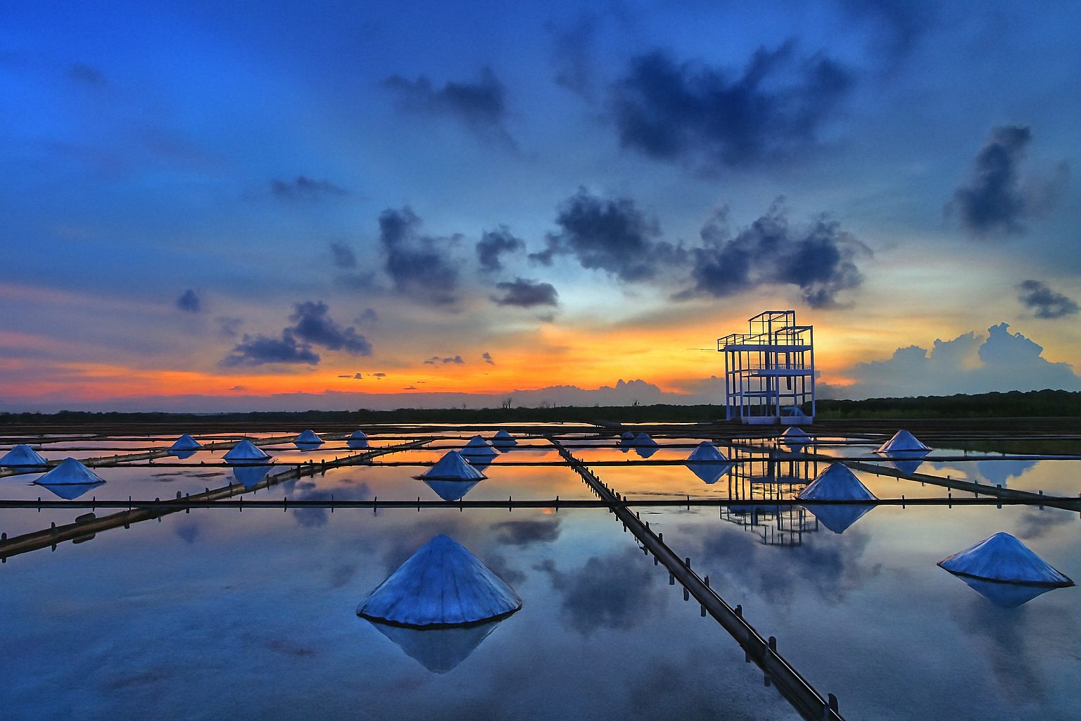 台南一日遊：探索鹽田與藝術之旅