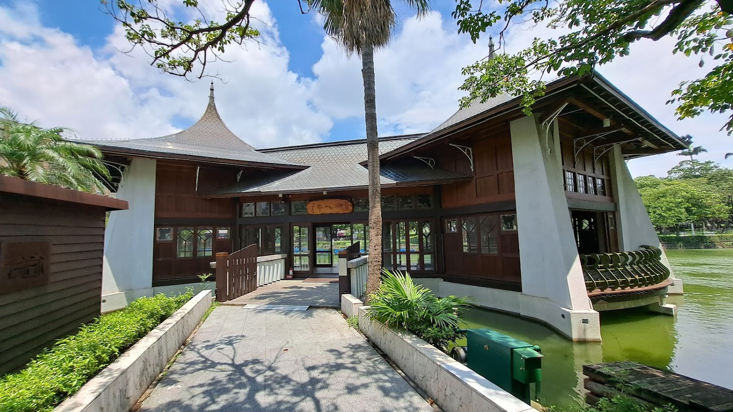 探索台中景點：最佳旅遊指南與必訪地點