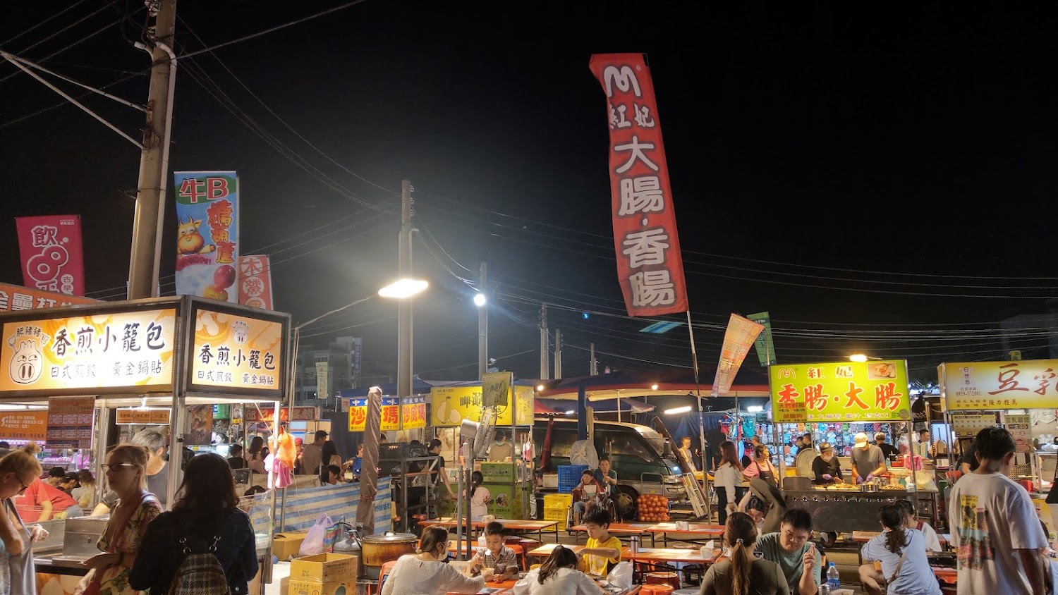 探索台南夜市的美食與樂趣:必訪夜市推薦