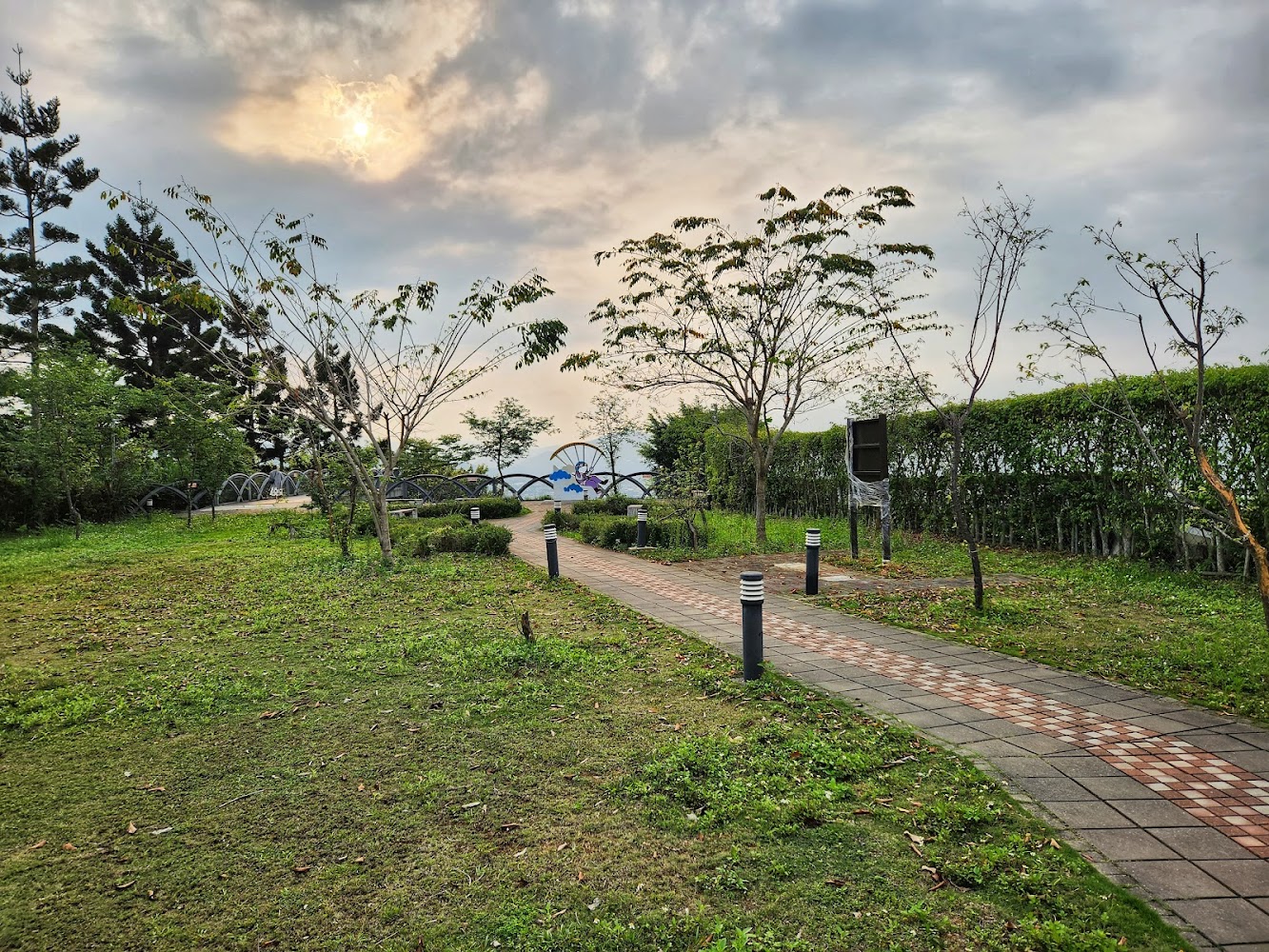 埔里景點精選:探索虎頭山、鯉魚潭與瑪璘窟的秘密