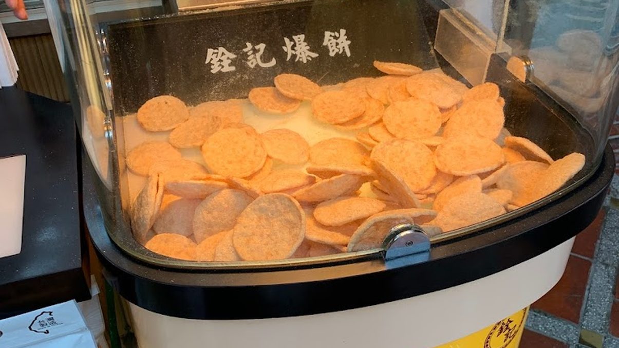 大溪老街美食攻略：必吃的特色小吃，讓你大快朵頤