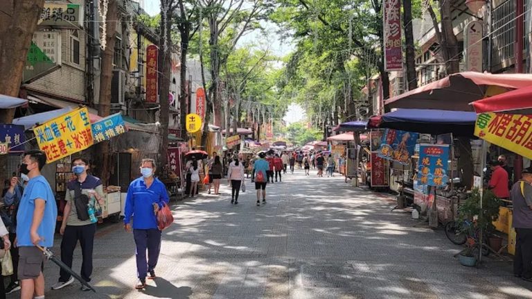 鹿港老街：探索台灣傳統文化與美食的旅程