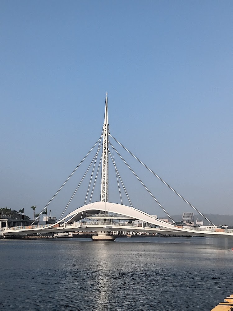 高雄駁二藝術特區展現獨特倉庫美學