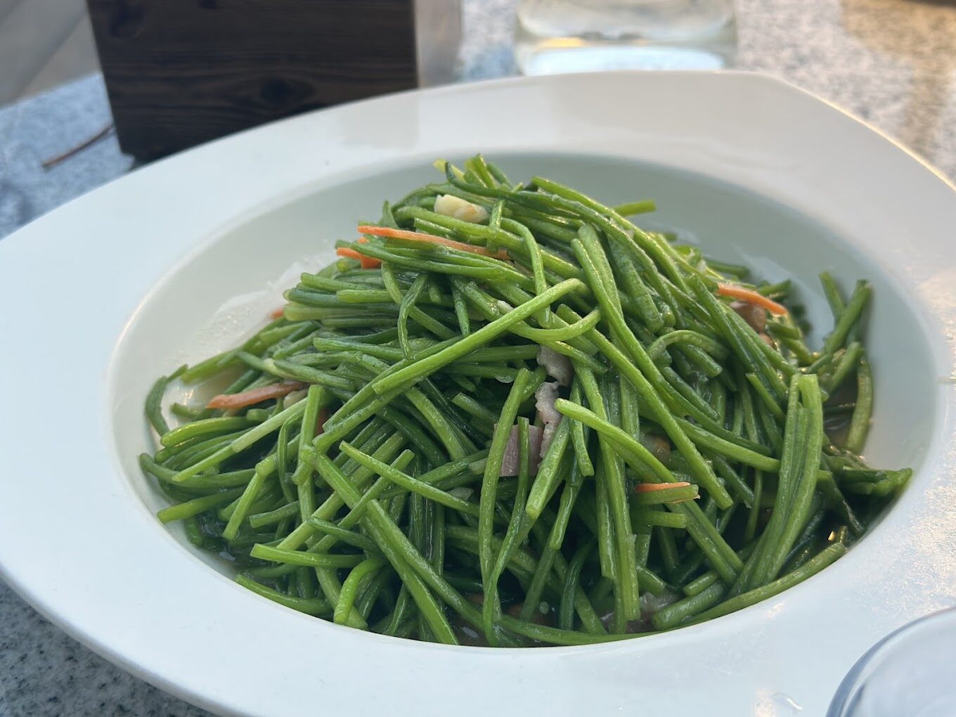 草山夜未眠：探索台北陽明山的夜晚秘境與美食推薦