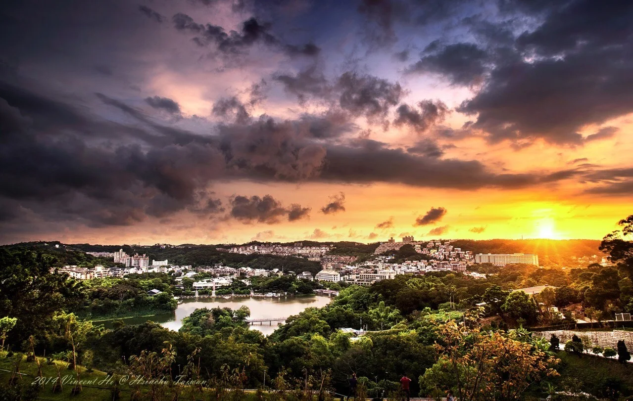 新竹夜景推薦｜五大絕美景點與景觀餐廳，帶你一次看遍燈火與星空！