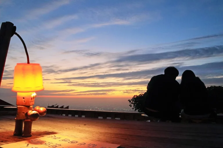星月天空：浪漫夜景餐廳的美食與體驗
