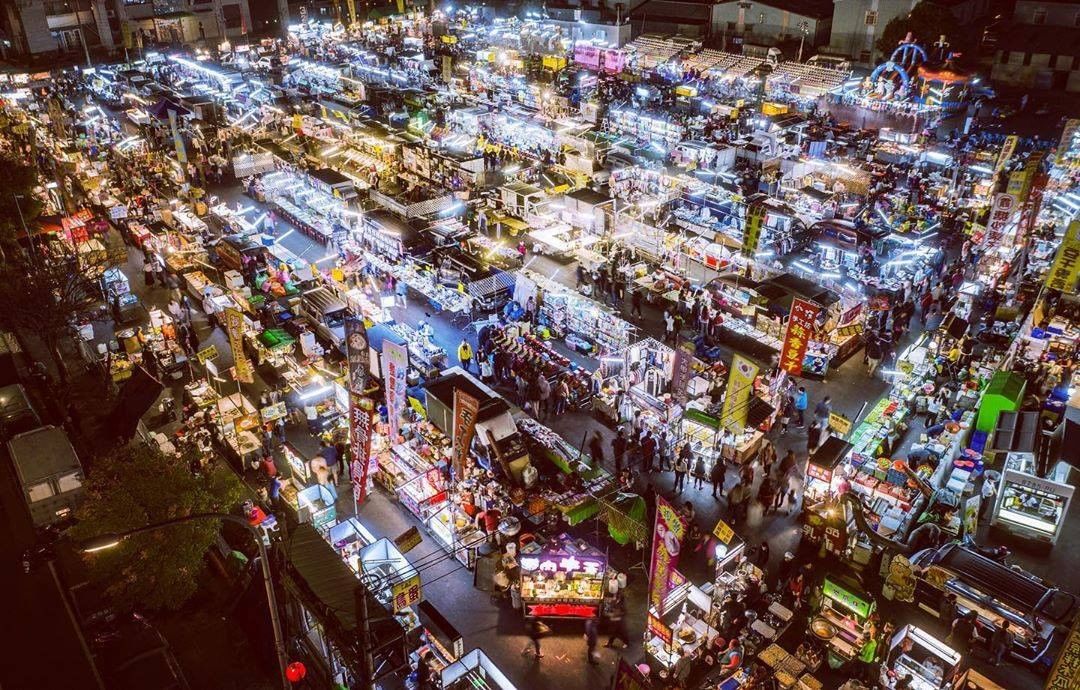 台中旱溪夜市美食懶人包：營業時間、必吃小吃、交通攻略一次看