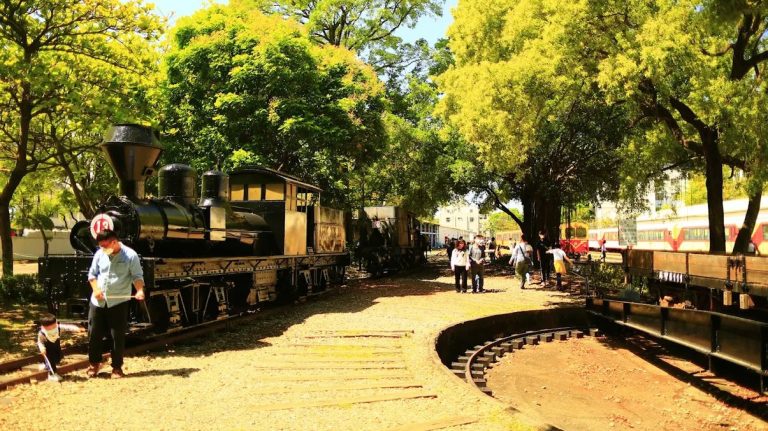 阿里山小火車：最佳旅遊體驗與全攻略