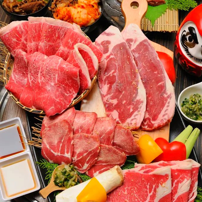 【台中燒肉推薦】燒肉眾精緻炭火燒肉：高CP值聚餐首選，菜單、環境一次看！