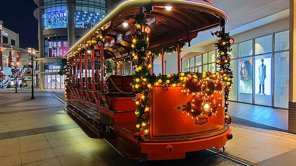 探索高雄草衙道 SKM Park Outlets：一站式購物與美食的最佳選擇