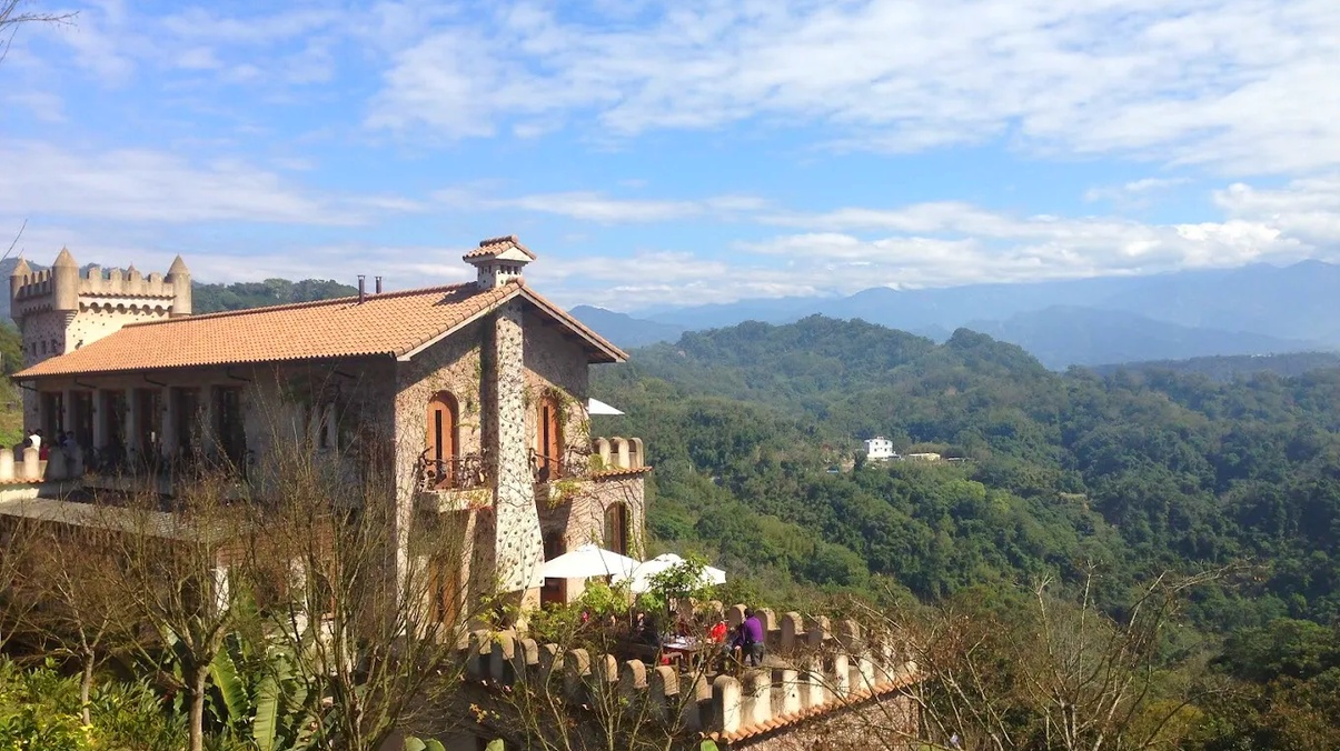 苗栗天空之城一日遊攻略｜夢幻城堡餐廳、必訪景點與美拍打卡熱點一次收錄