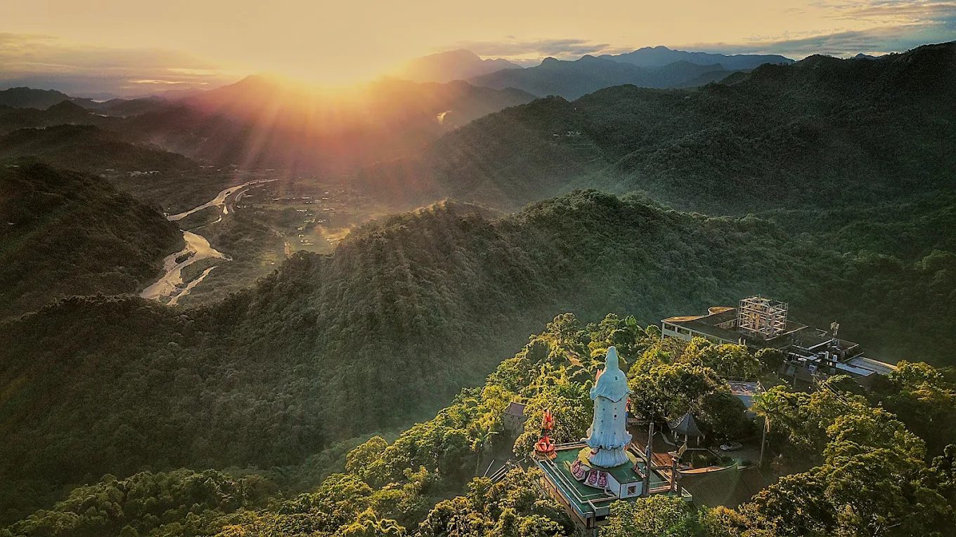 圖／大崎崠登山步道(起登點) 攝影／彭鏡容