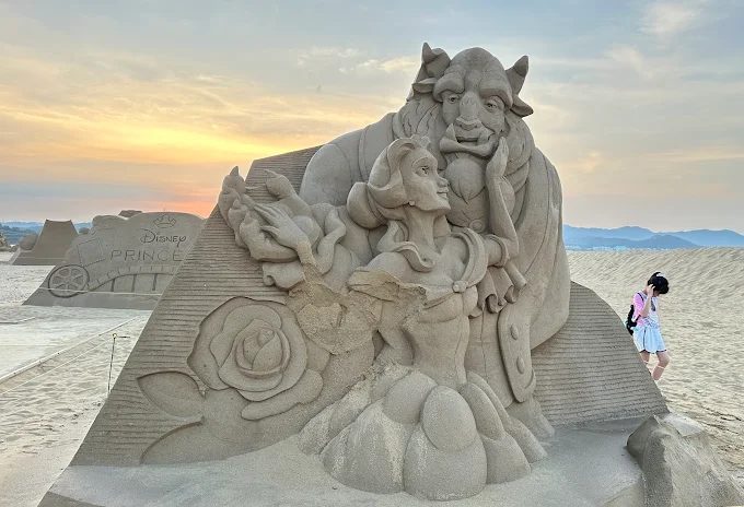 福隆海水浴場全攻略｜金色沙灘、沙雕藝術、美食住宿一次滿足