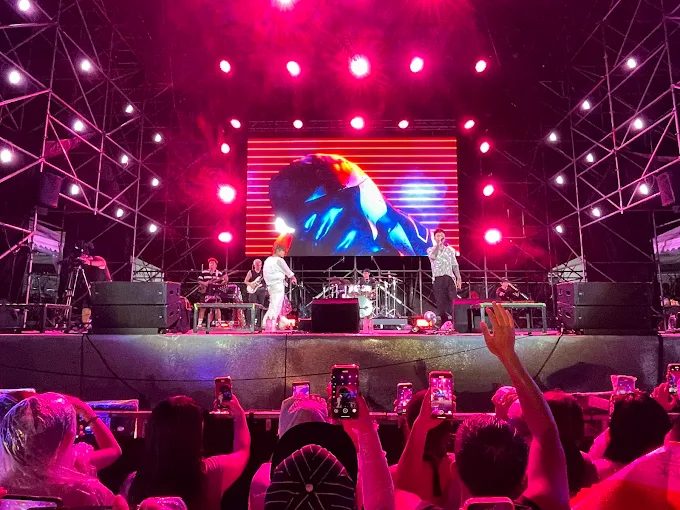 福隆海水浴場全攻略｜金色沙灘、沙雕藝術、美食住宿一次滿足