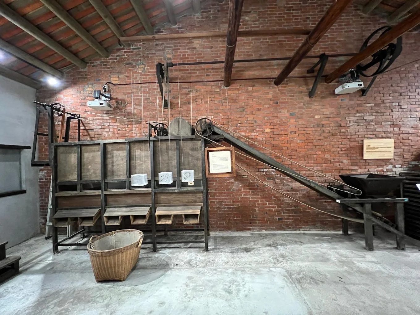 新芳春茶行:5/18(日)免費參觀,了解台灣茶文化的絕佳機會