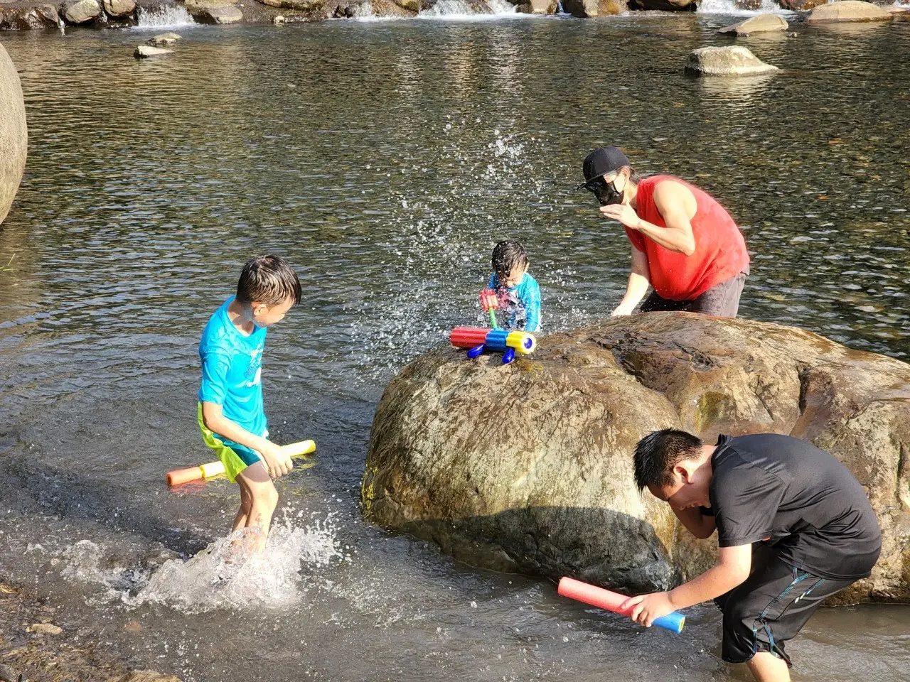 宇內溪溫泉池及桃園最受歡迎的親水景點