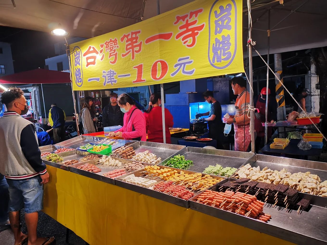 台東夜市美食探索：必吃小吃和熱鬧氛圍一網打盡