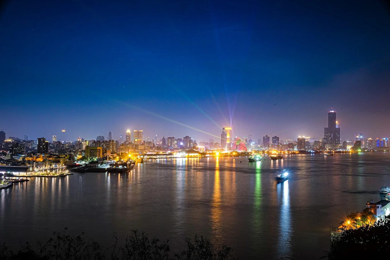 高雄景點必遊推薦|探索特色景點的美好旅程