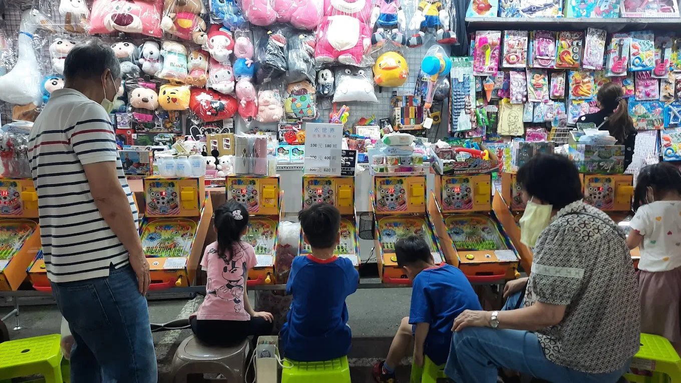 瑞豐夜市：探索高雄最熱鬧的美食天堂