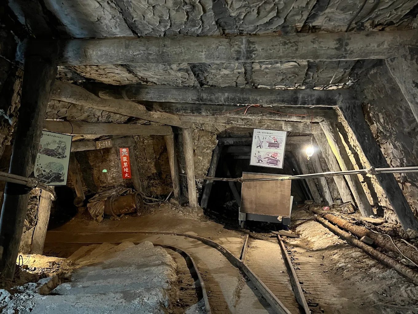 巴巴坑道休閒礦場：探險與樂趣的完美結合