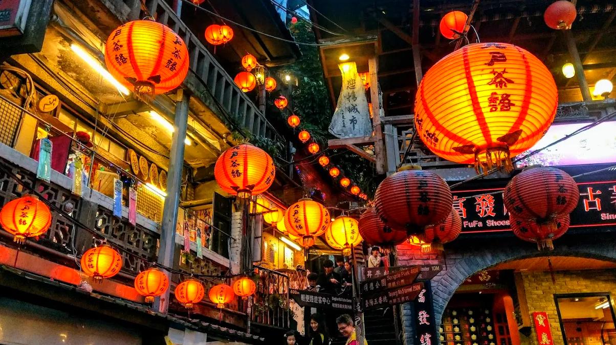 九份老街旅遊全攻略｜懷舊山城、美食與傳說的絕美交織