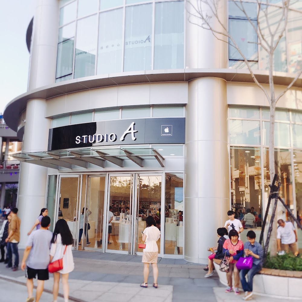 探索高雄草衙道 SKM Park Outlets：一站式購物與美食的最佳選擇