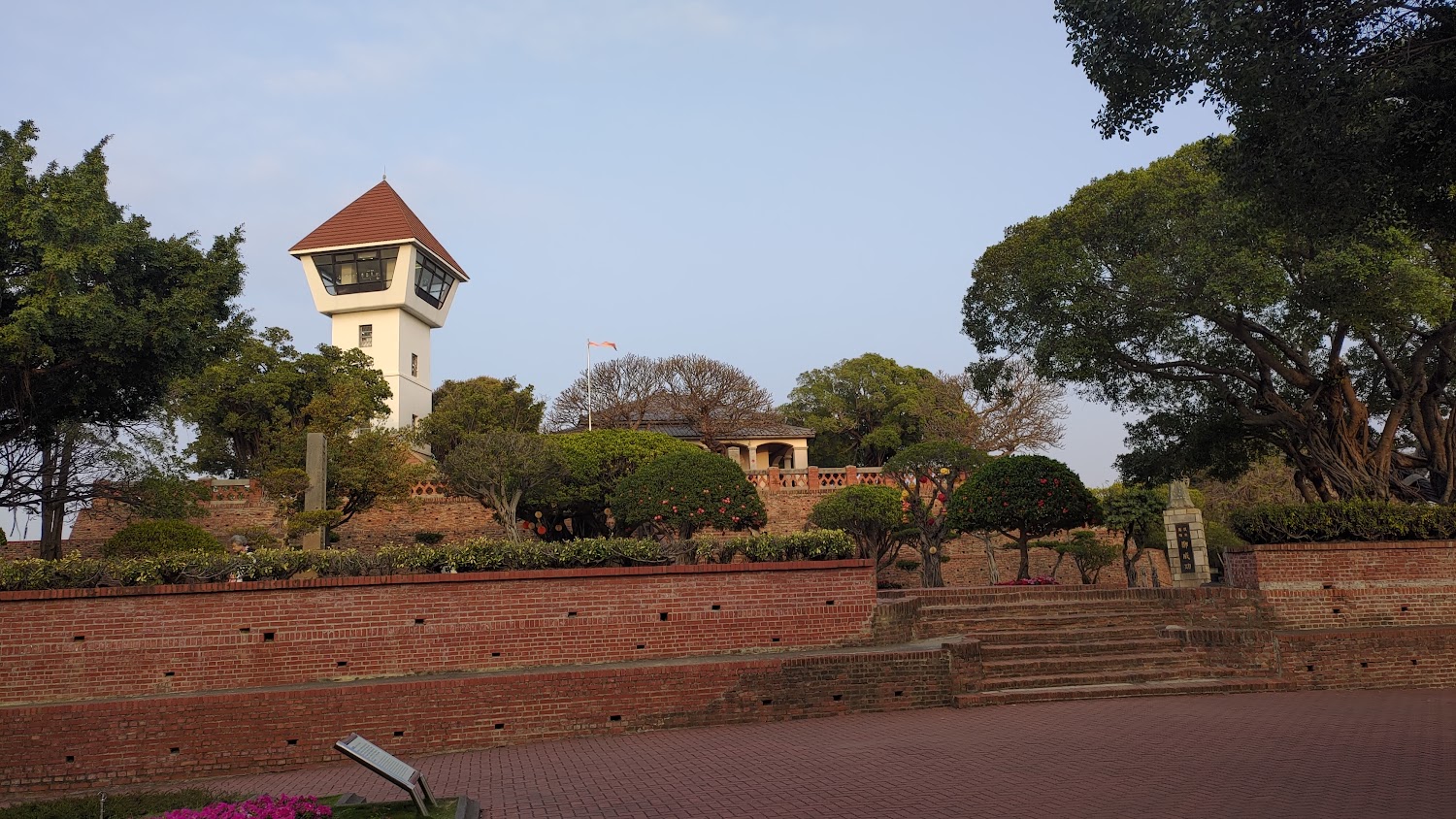 探索台南必訪的景點：你不可錯過的安平老街與更多特色地點