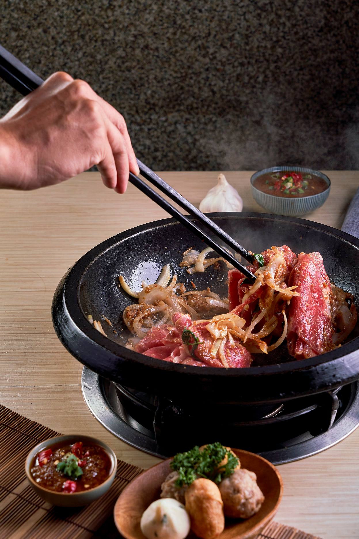 雅香石頭火鍋 西門總店