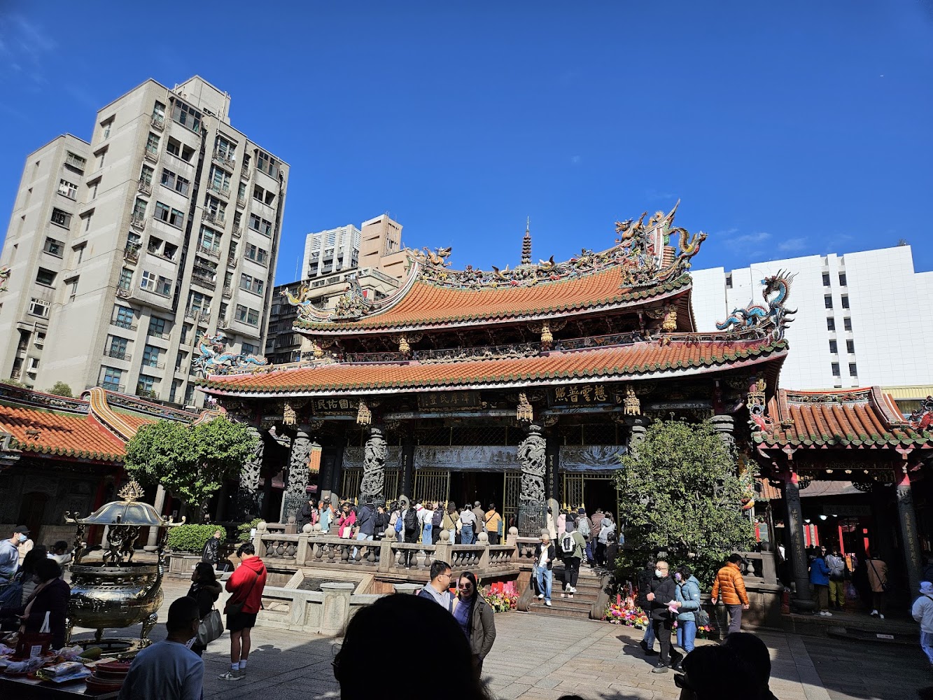 龍山寺｜免費導覽行程：享受台北歷史與美食的最佳方式