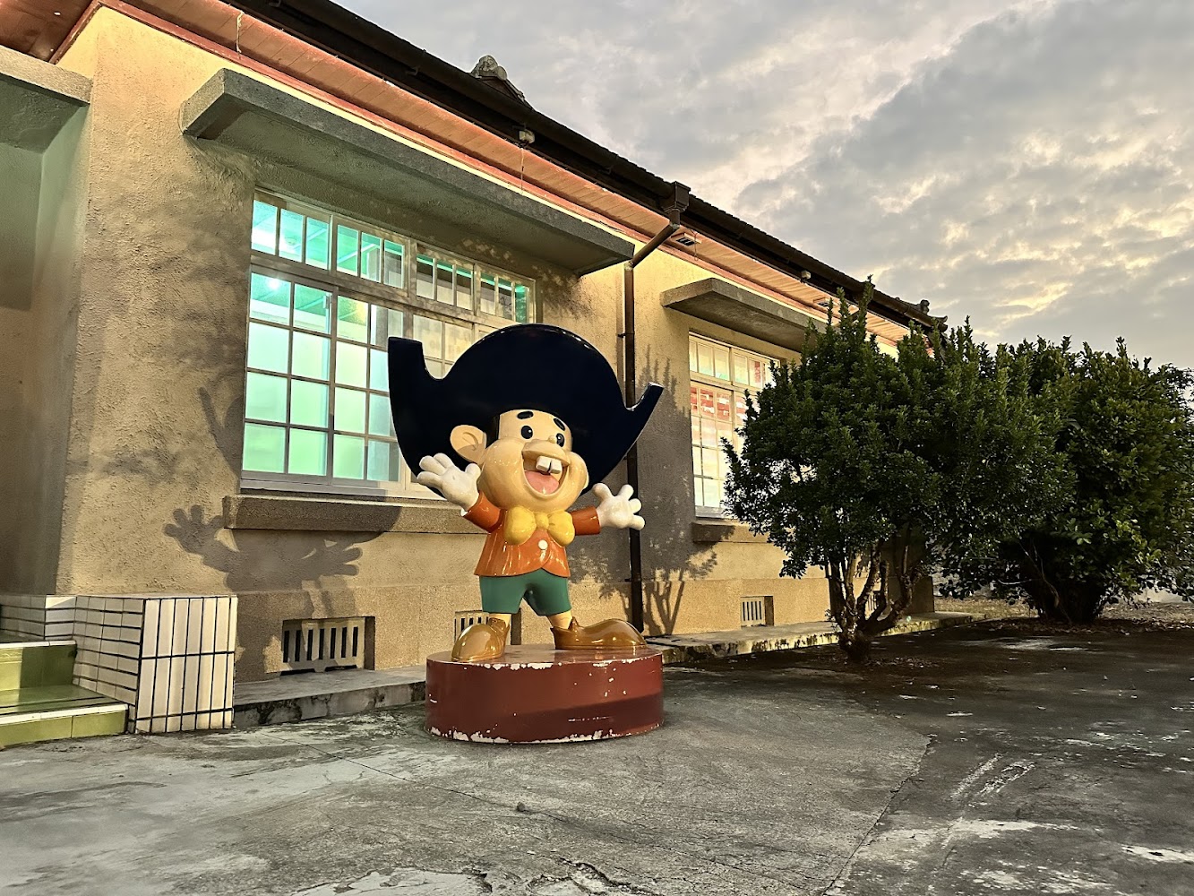 乖乖故事主題館｜屏東旅遊攻略：探索勝利星村、屏東1936煙草文化基地與垦丁国家公园的精彩行程